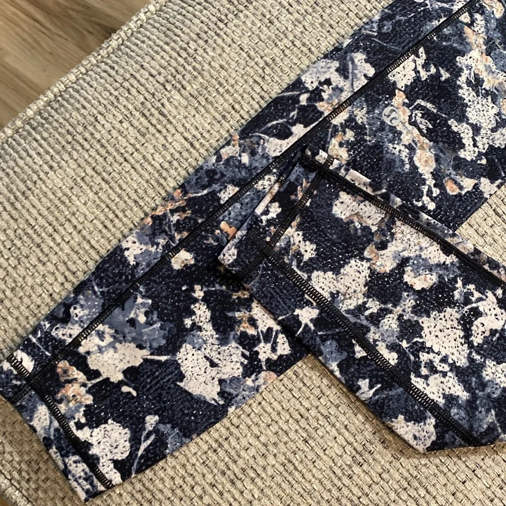 Lululemon Speed Up Tight High-Rise Full-On Luxtreme 28” Spring‎ Bloom Multi s4